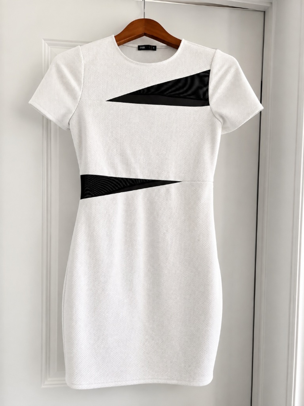 Express White & Black Textured Sheath Dress